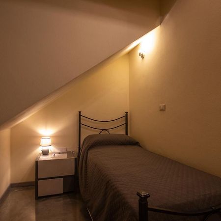 Via Cavour 19, Appartamento Del Conte Iglesias Exteriér fotografie