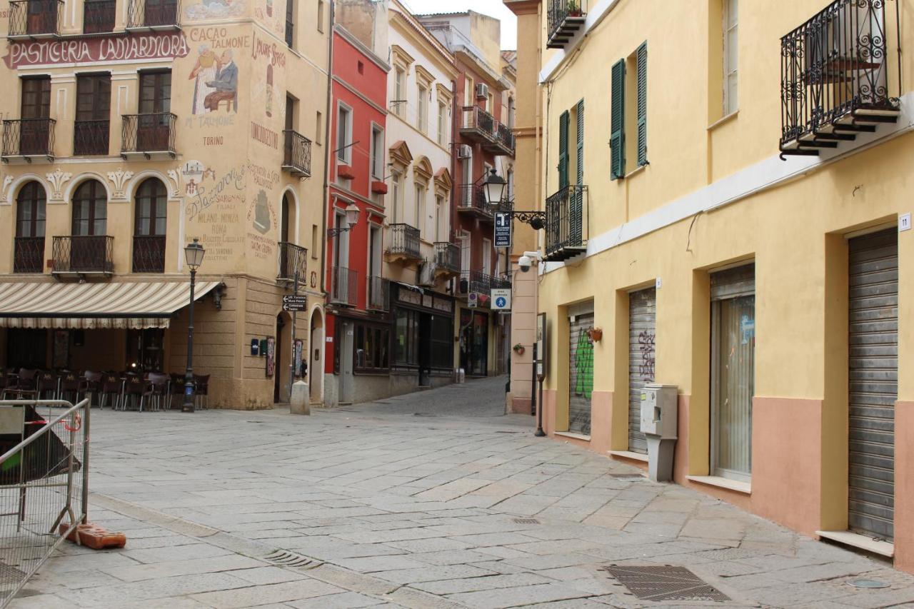 Via Cavour 19, Appartamento Del Conte Iglesias Exteriér fotografie
