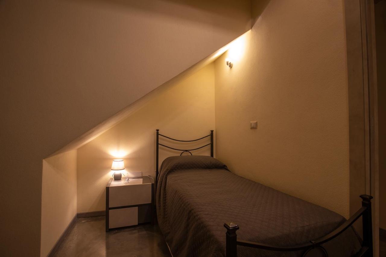 Via Cavour 19, Appartamento Del Conte Iglesias Exteriér fotografie